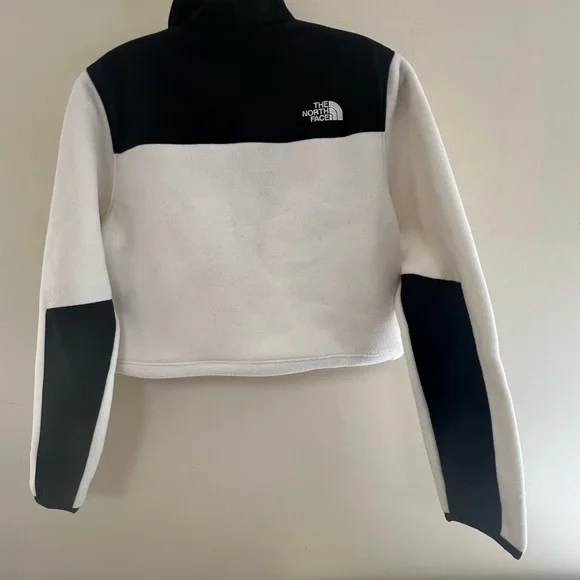 North Face Polartec White w/black Fleece Fabric Crop Jacket - Picture 7 of 10